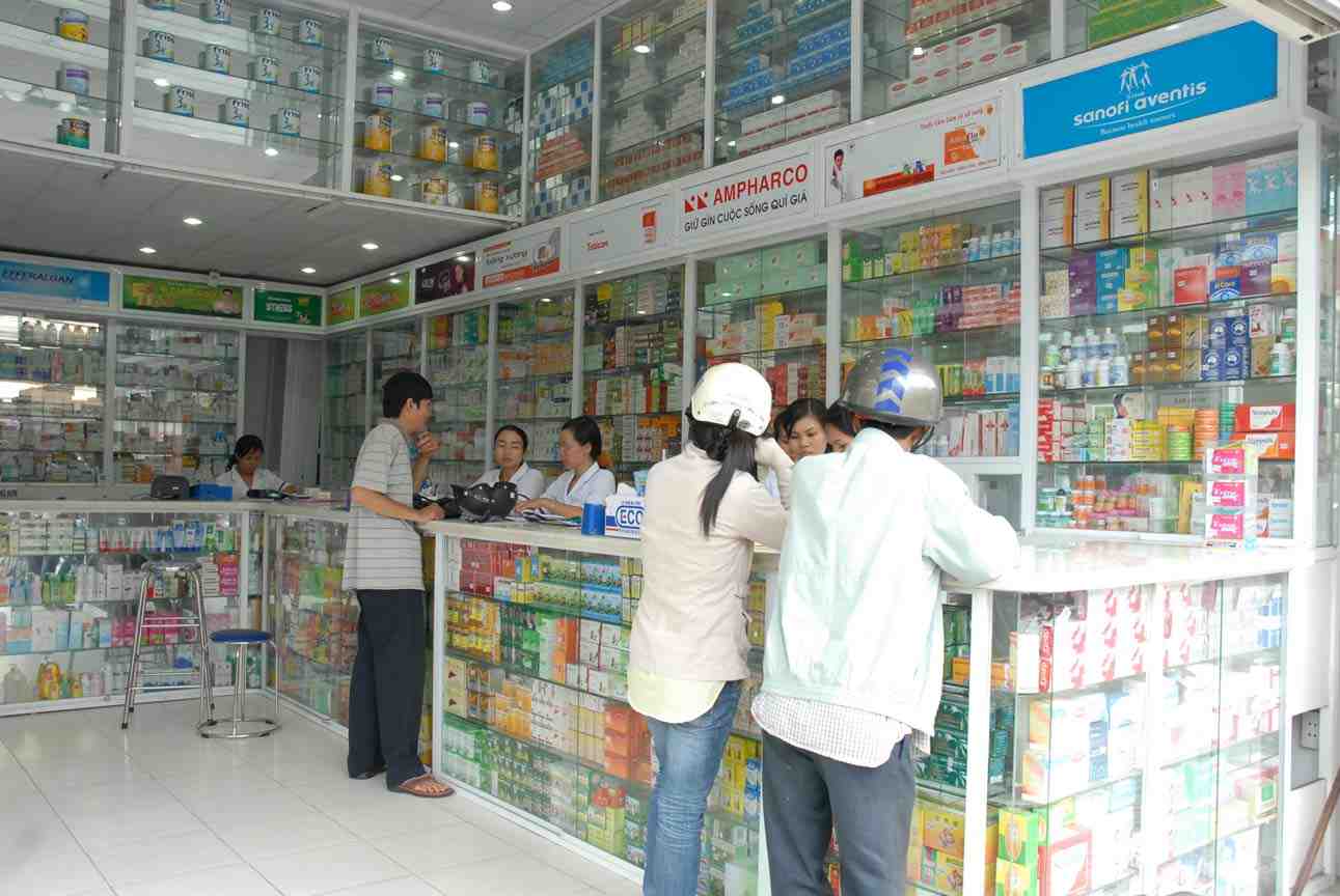 Máy trợ giảng cho quầy bán thuốc