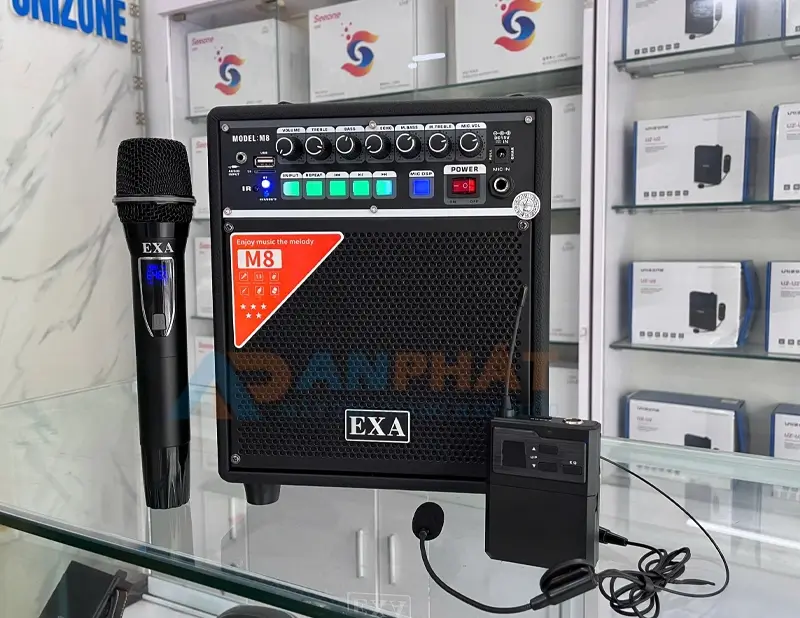 loa tro giang m8 trang bi 2 micro uhf 100 tan so